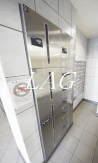 【その他共用部分】 | ヴィータローザCQレジデンス南千住 | 宅配ボックスです。