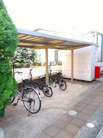 レオパレスプルメリアのその他|駐輪場