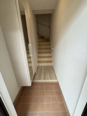 ロジュマン壱番館の玄関