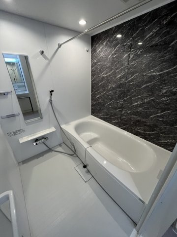 ロジュマン壱番館の浴室