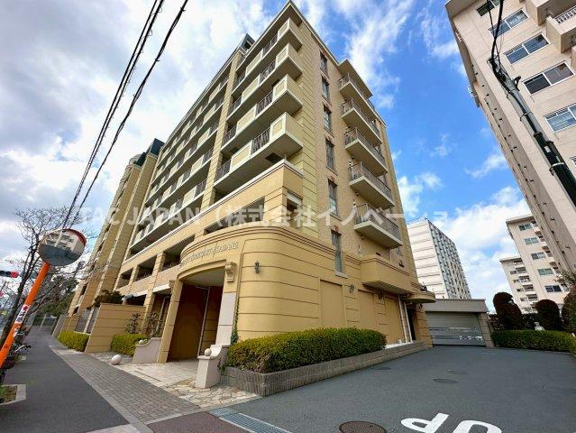 グランシティユーロコート赤羽のエントランス