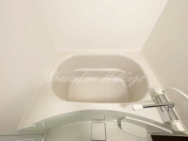 鎌倉市台５丁目の賃貸マンションの浴室