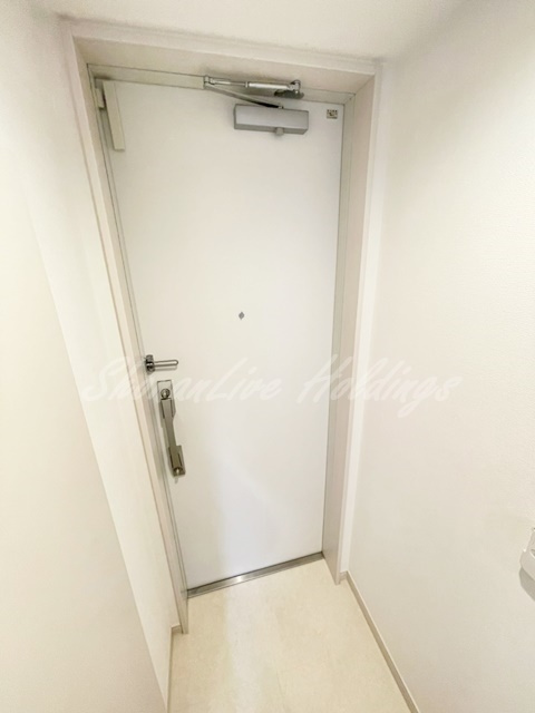 鎌倉市台５丁目の賃貸マンションの玄関