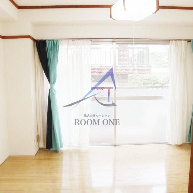 第二ヴィクトリアの居間・リビング|洋室のお部屋です。