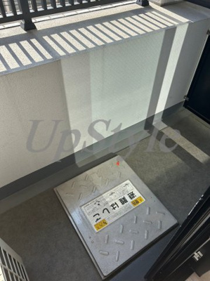 【駐車場】 | エストゥルースプラス西日暮里