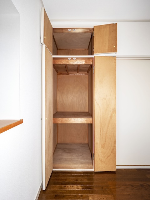 コーポすみれの収納|4.5帖洋室収納