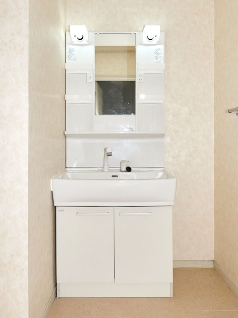 コーポすみれの独立洗面台|洗髪洗面化粧台