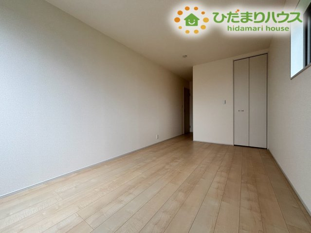 鴻巣市松原　3期　新築一戸建て　リーブルガーデン　05の寝室
