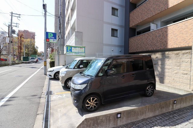 【駐車場】 | Cherry Hills