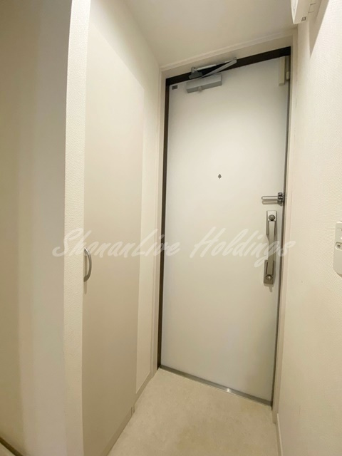 藤沢市高倉の賃貸マンションの玄関