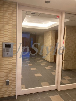 【エントランス】 | リブリ・レジデンス三ノ輪