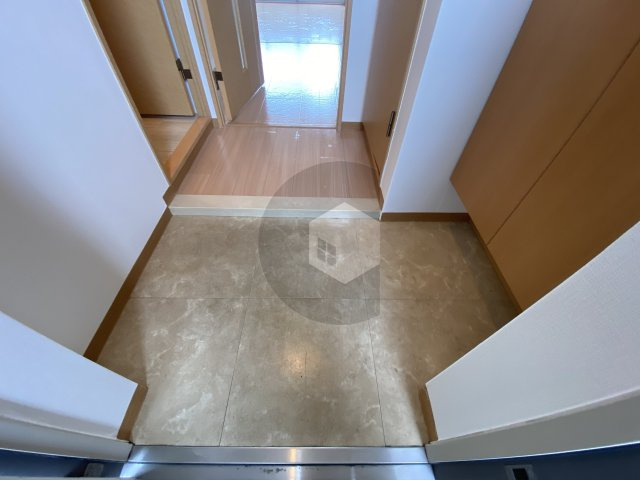 ボナール長栄寺の玄関