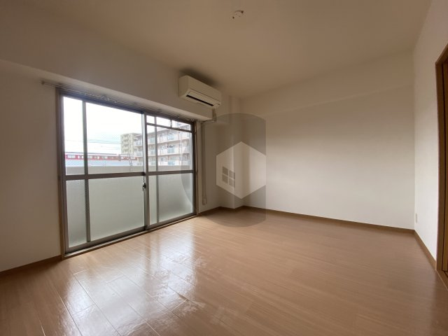 ボナール長栄寺の居間・リビング