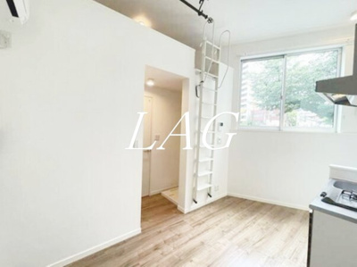 【居間・リビング】 | 桜華楼 | 洋室のお部屋です。