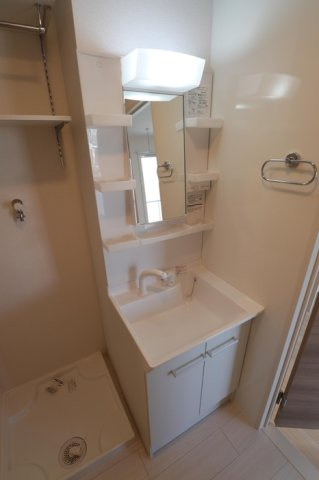 D-room T.MⅡの洗面所|忙しい朝には欠かせない洗面所です