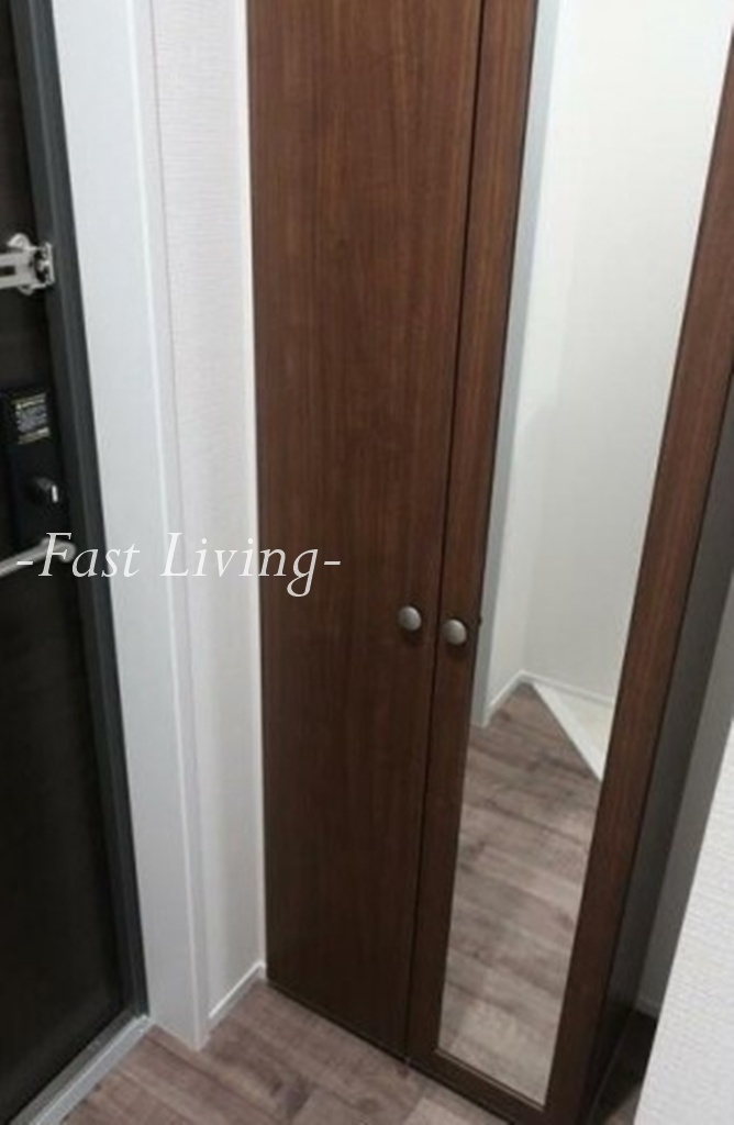 ソレアード四ツ谷の玄関