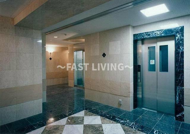 ガラ・シティ京橋のロビー