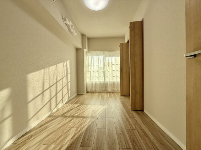 都ハイツの洋室