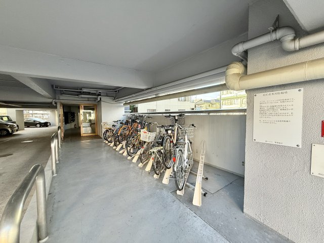 都ハイツの駐車場