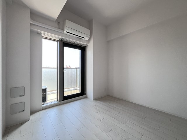 エスリード長居公園PARK AVENUEの洋室