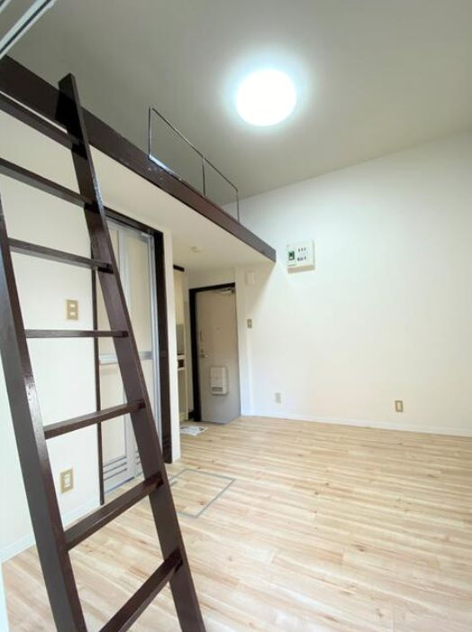 ライフピアモア沼袋2号館の寝室|使用目的色々♪ロフト付です★