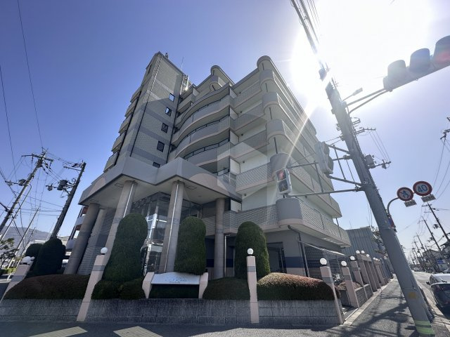 アンソレイエの外観