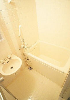 【浴室】 | シテェ・ドルトワール