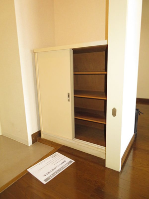 【玄関】 | シテェ・ドルトワール