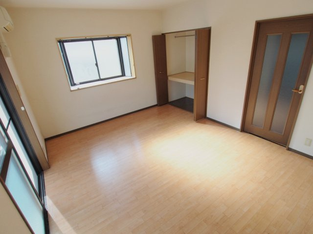 フリックコートSYOの洋室