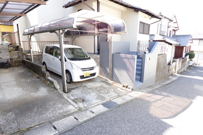 【駐車場】 | 北欧andフレンチのデザイナーズリノベ戸建 