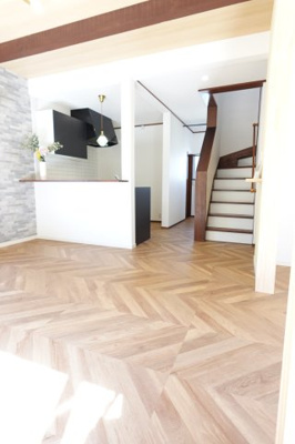 【居間・リビング】 | 北欧andフレンチのデザイナーズリノベ戸建 