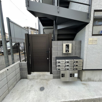 【エントランス】 | メルディア白楽