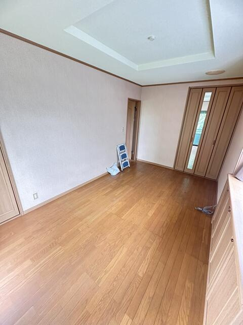 琴田　二世帯住宅の洋室|２階　洋間　７．５帖