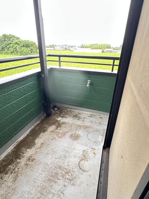 琴田　二世帯住宅の駐車場