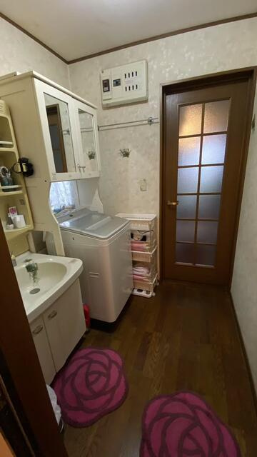 成田市不動ヶ岡　戸建の独立洗面台