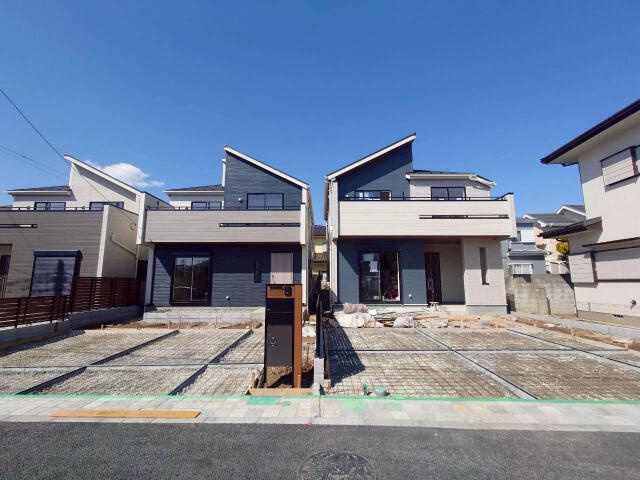 ブルーミングガーデン　野田市花井３棟／１期３号棟のその他|前面道路含む外観写真