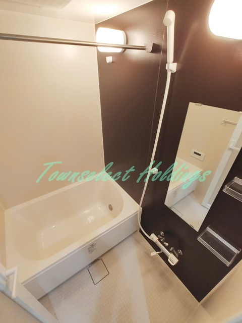 藤沢市本町３丁目の賃貸マンションの浴室