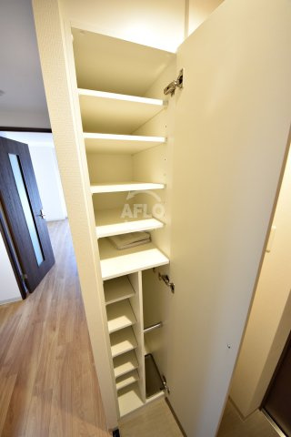 エグゼ堺筋本町の収納|エグゼ堺筋本町　シューズボックス