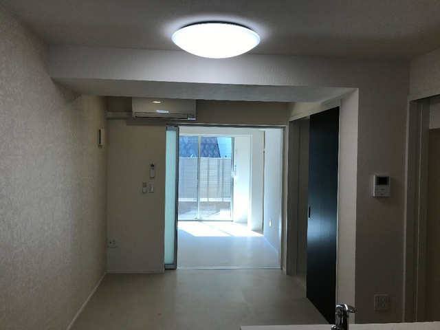 ディモーラのロビー