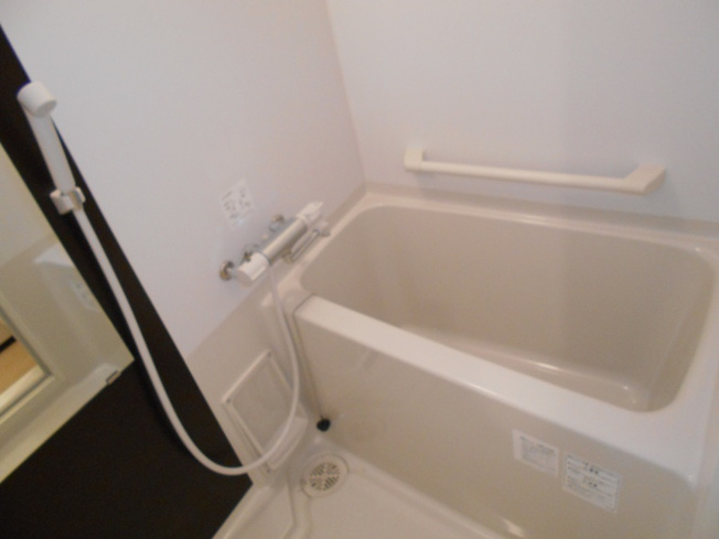 【浴室】 | クレイノMARUMI | 画像6