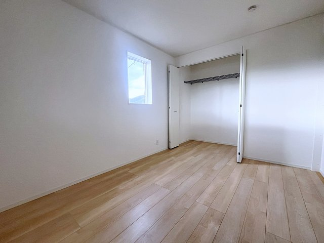 想定年間賃料118.8万　想定利回り7.52％　木造の洋室