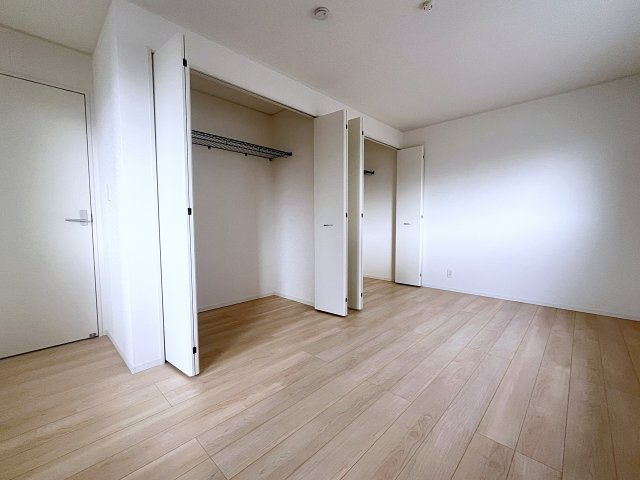 想定年間賃料118.8万　想定利回り7.52％　木造の洋室