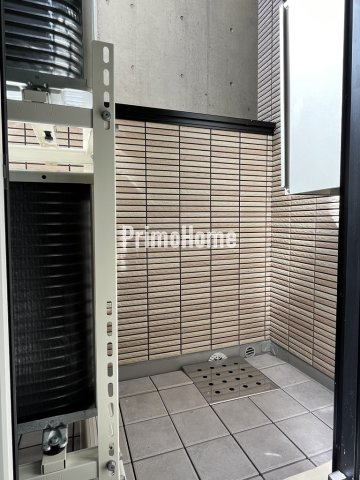 ジューニョ内神田のバルコニー