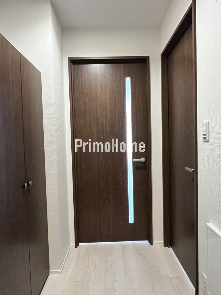 ジューニョ内神田の玄関