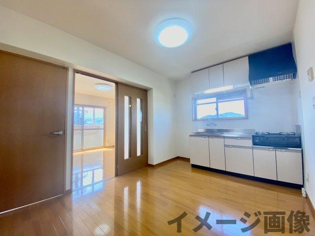 【居間・リビング】 | メゾンローリエ