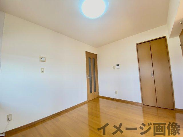 【居間・リビング】 | メゾンローリエ