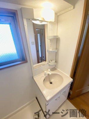 【独立洗面台】 | メゾンローリエ