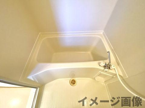 メゾンローリエの浴室