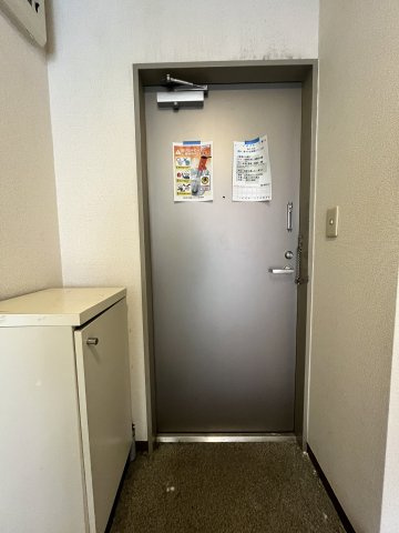 【玄関】 | アーバンコート田村 | ※同タイプ別部屋の参考写真