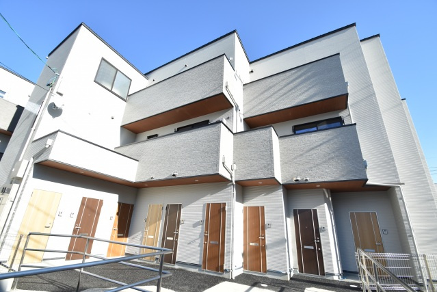 Ｓｈａｍｂｒｅ古市B棟の外観